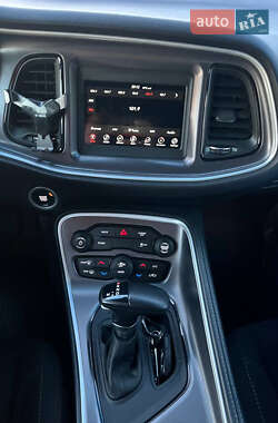 Купе Dodge Challenger 2020 в 