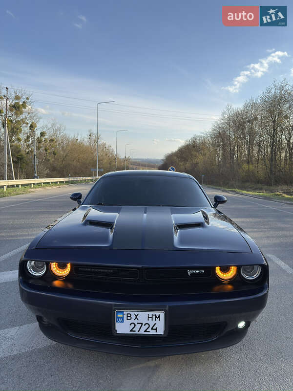 Купе Dodge Challenger 2016 в Каменец-Подольском