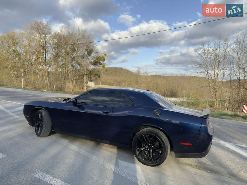 Купе Dodge Challenger 2016 в Каменец-Подольском