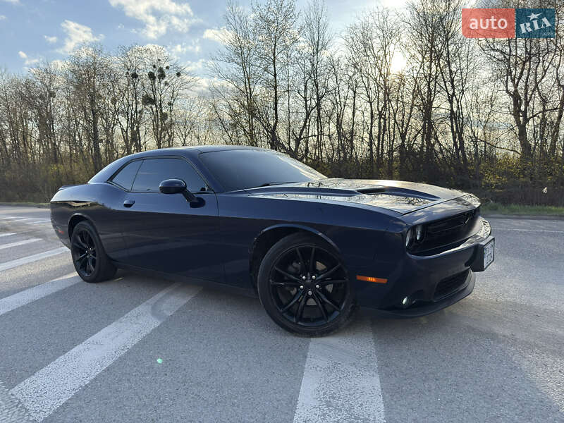 Купе Dodge Challenger 2016 в Каменец-Подольском фото 6 Купе Dodge Challenger 2016 в Каменец-Подольском