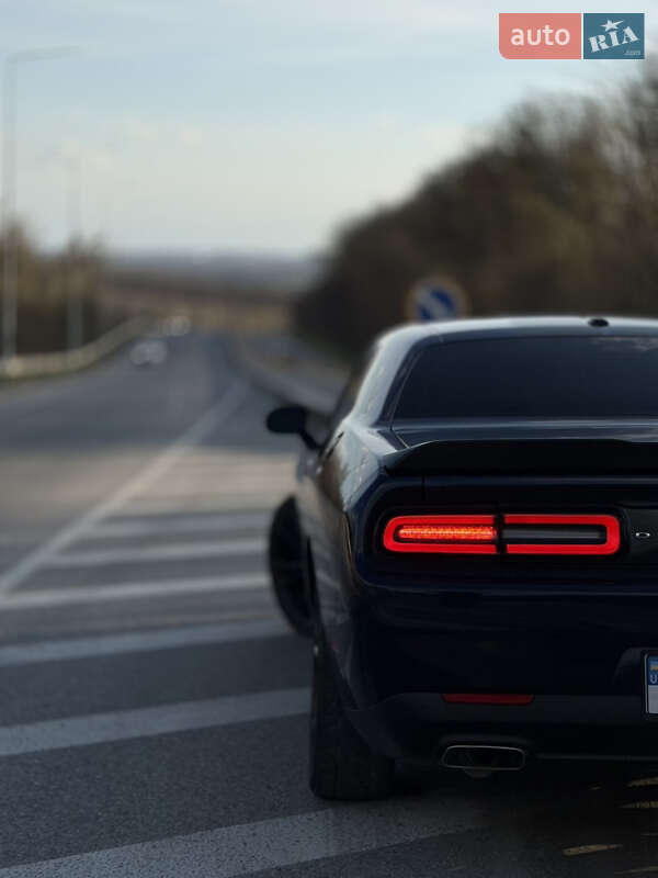 Купе Dodge Challenger 2016 в Каменец-Подольском