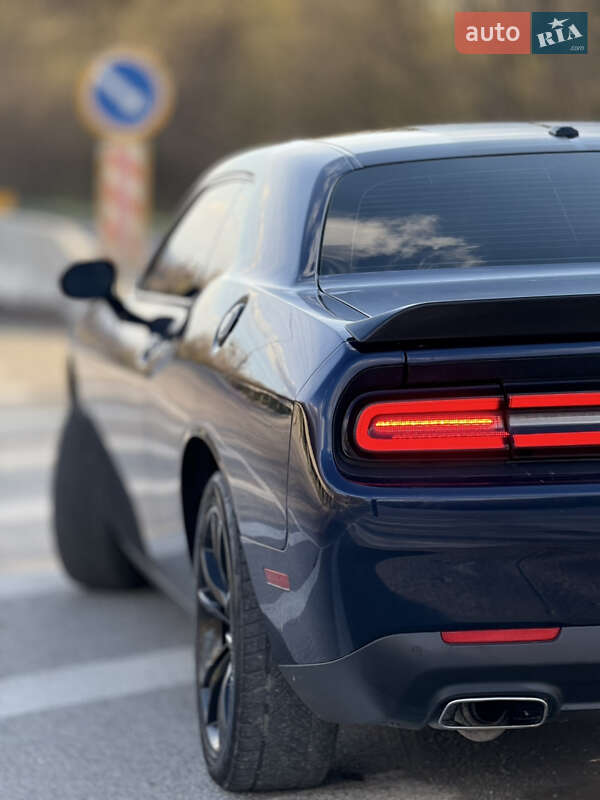 Купе Dodge Challenger 2016 в Каменец-Подольском фото 26 Купе Dodge Challenger 2016 в Каменец-Подольском