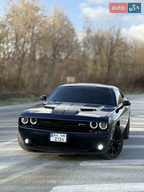 Купе Dodge Challenger 2016 в Каменец-Подольском