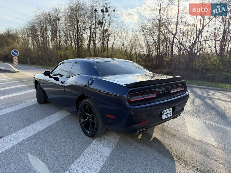 Купе Dodge Challenger 2016 в Каменец-Подольском