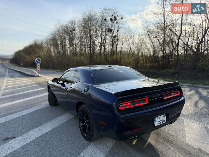 Купе Dodge Challenger 2016 в Каменец-Подольском