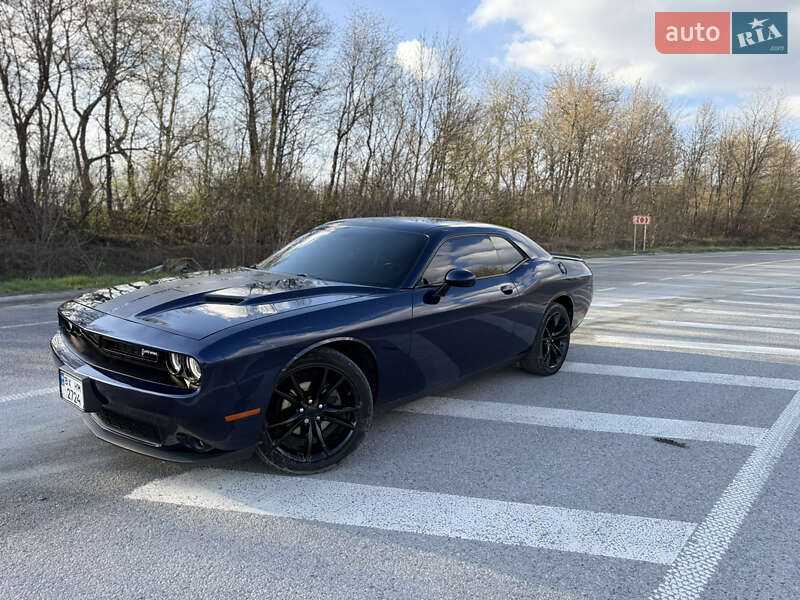Купе Dodge Challenger 2016 в Каменец-Подольском