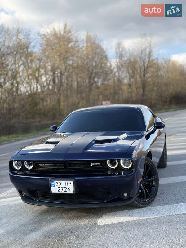 Купе Dodge Challenger 2016 в Каменец-Подольском