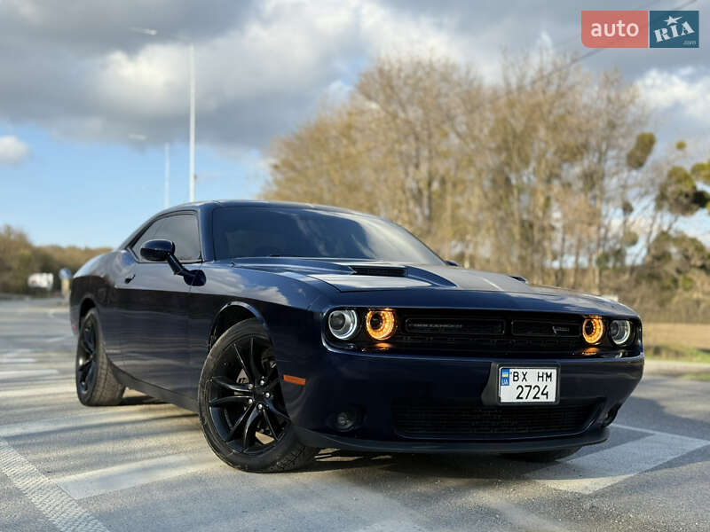 Купе Dodge Challenger 2016 в Каменец-Подольском