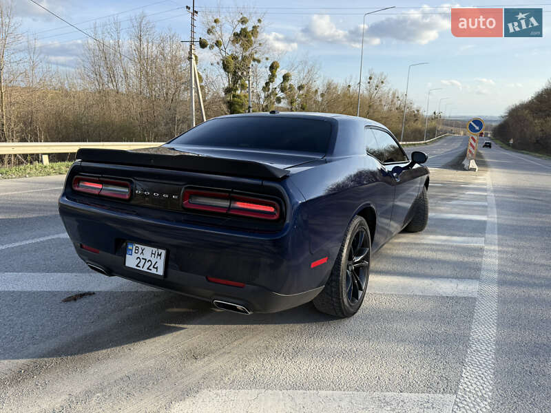 Купе Dodge Challenger 2016 в Каменец-Подольском