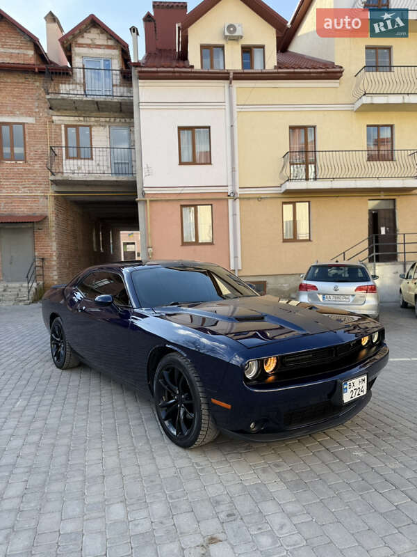 Купе Dodge Challenger 2016 в Каменец-Подольском фото 42 Купе Dodge Challenger 2016 в Каменец-Подольском