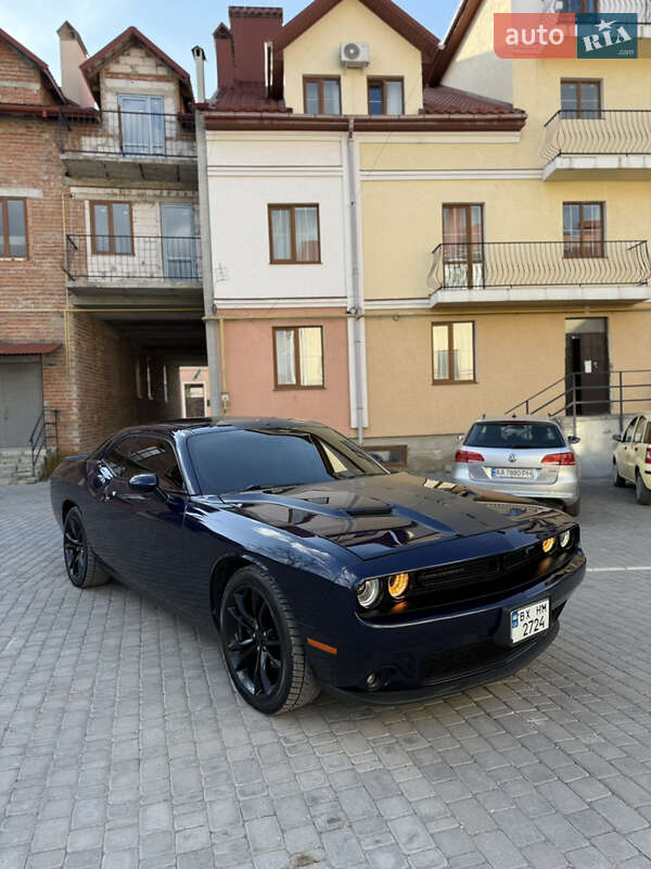 Купе Dodge Challenger 2016 в Каменец-Подольском