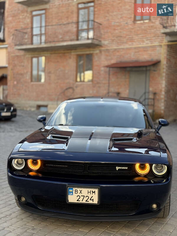 Купе Dodge Challenger 2016 в Каменец-Подольском