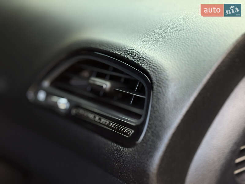 Купе Dodge Challenger 2016 в Каменец-Подольском фото 58 Купе Dodge Challenger 2016 в Каменец-Подольском