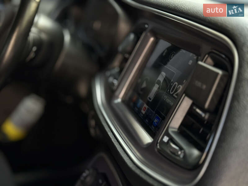 Купе Dodge Challenger 2016 в Каменец-Подольском