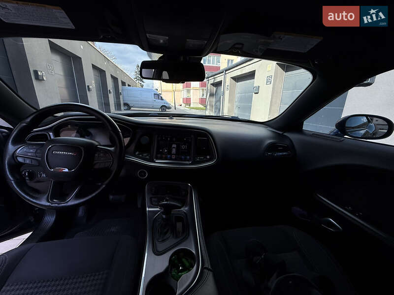 Купе Dodge Challenger 2016 в Каменец-Подольском