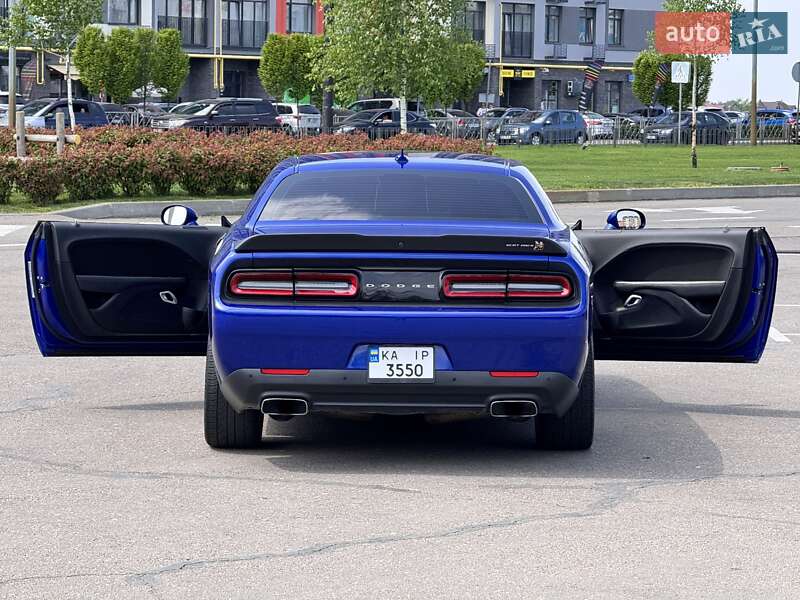 Купе Dodge Challenger 2020 в Киеве