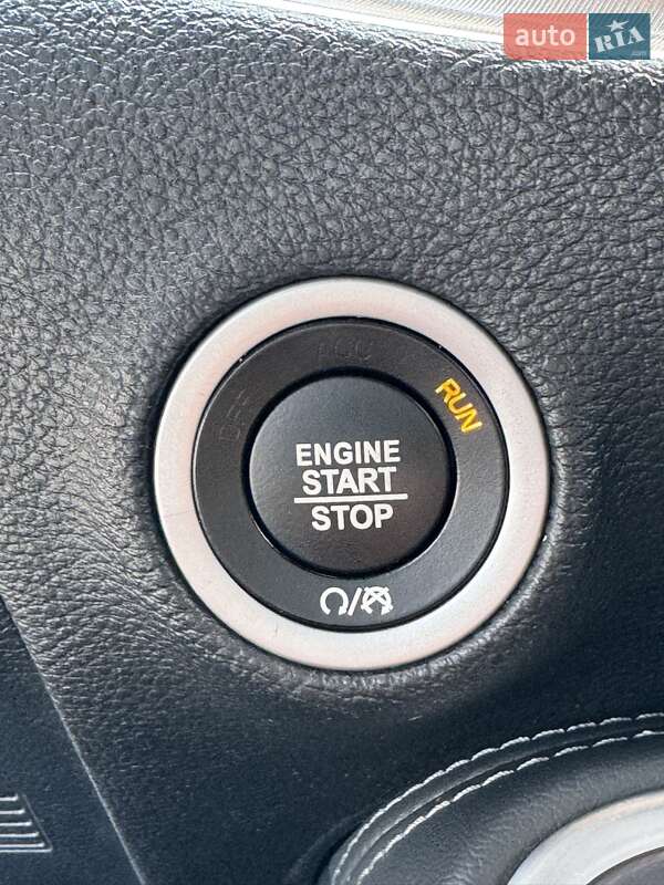 Купе Dodge Challenger 2020 в Киеве