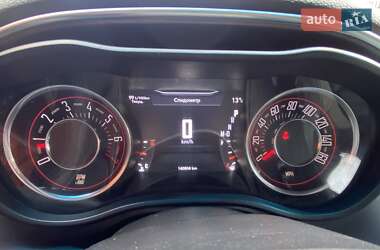 Купе Dodge Challenger 2017 в 