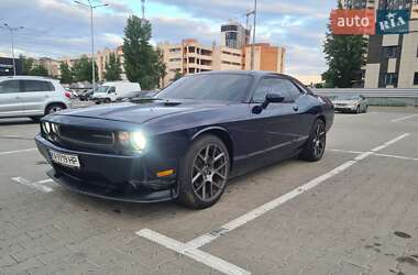 Купе Dodge Challenger 2013 в 