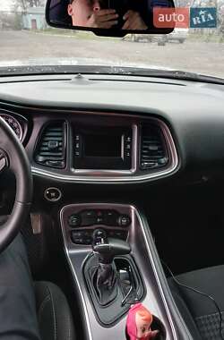 Купе Dodge Challenger 2016 в 