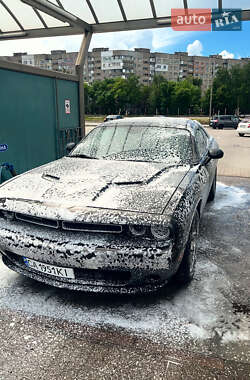Купе Dodge Challenger 2018 в 