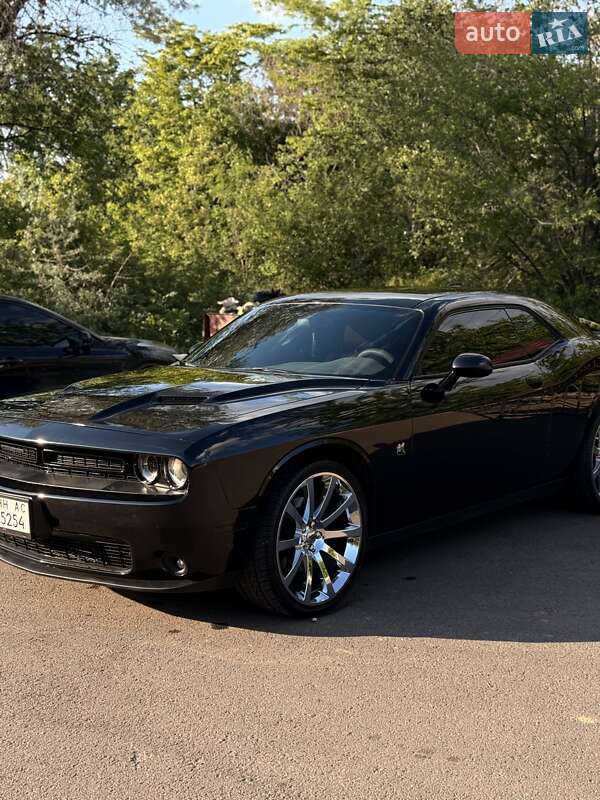 Купе Dodge Challenger 2015 в Одесі