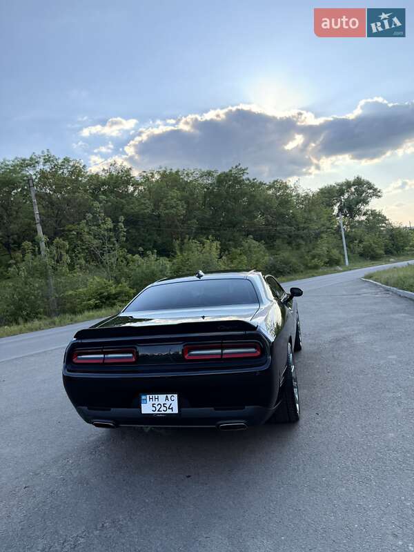 Купе Dodge Challenger 2015 в Одесі