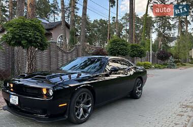 Купе Dodge Challenger 2018 в 