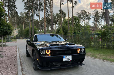 Купе Dodge Challenger 2018 в 