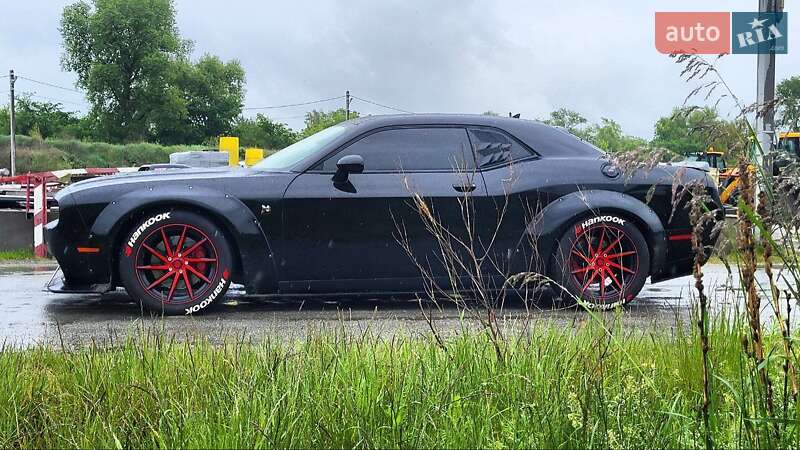 Купе Dodge Challenger 2018 в Киеве