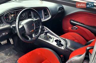 Купе Dodge Challenger 2018 в 