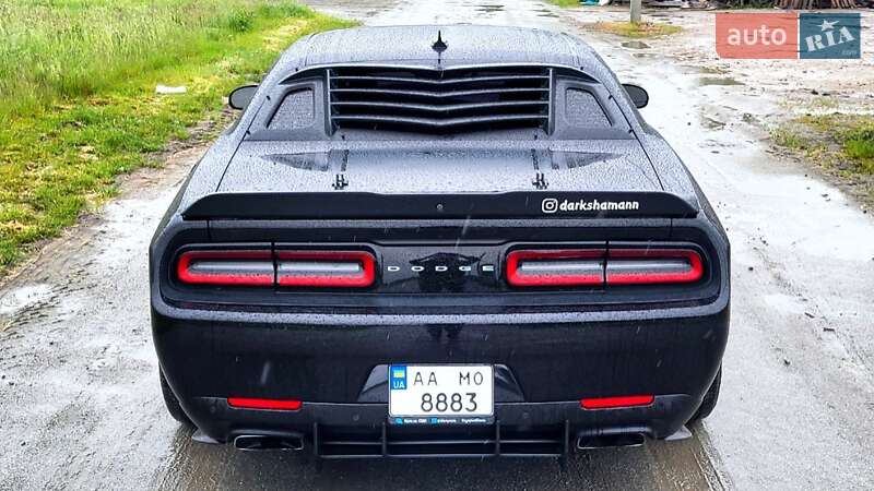 Купе Dodge Challenger 2018 в Киеве