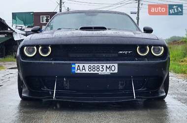 Купе Dodge Challenger 2018 в 