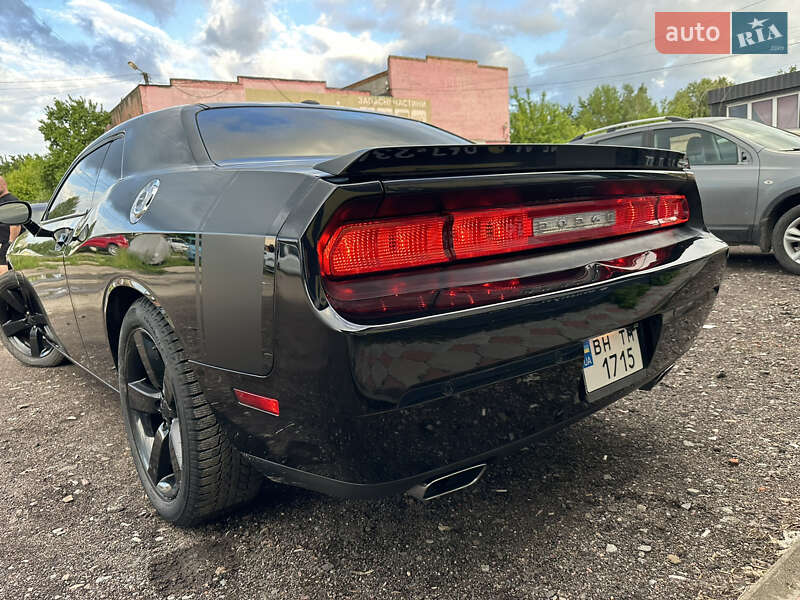 Купе Dodge Challenger 2014 в Ніжині