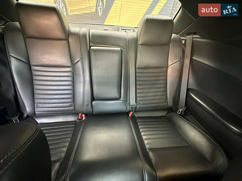 Купе Dodge Challenger 2014 в Ніжині
