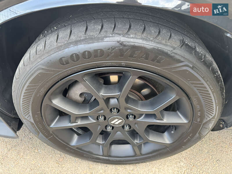 Купе Dodge Challenger 2017 в Киеве