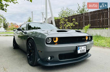 Купе Dodge Challenger 2019 в 