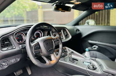 Купе Dodge Challenger 2019 в 