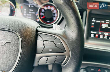 Купе Dodge Challenger 2019 в 