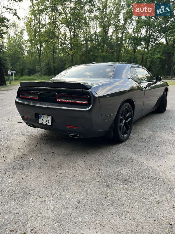Купе Dodge Challenger 2020 в Фастове
