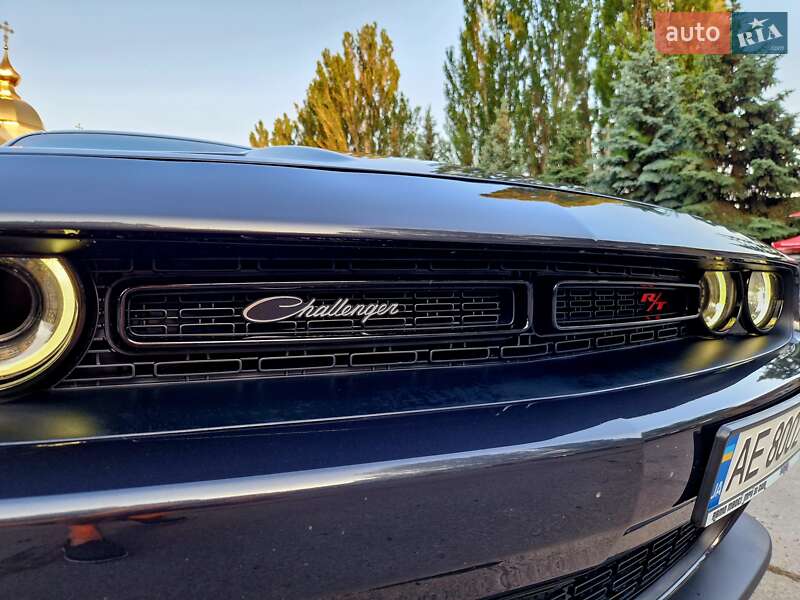 Купе Dodge Challenger 2017 в Днепре