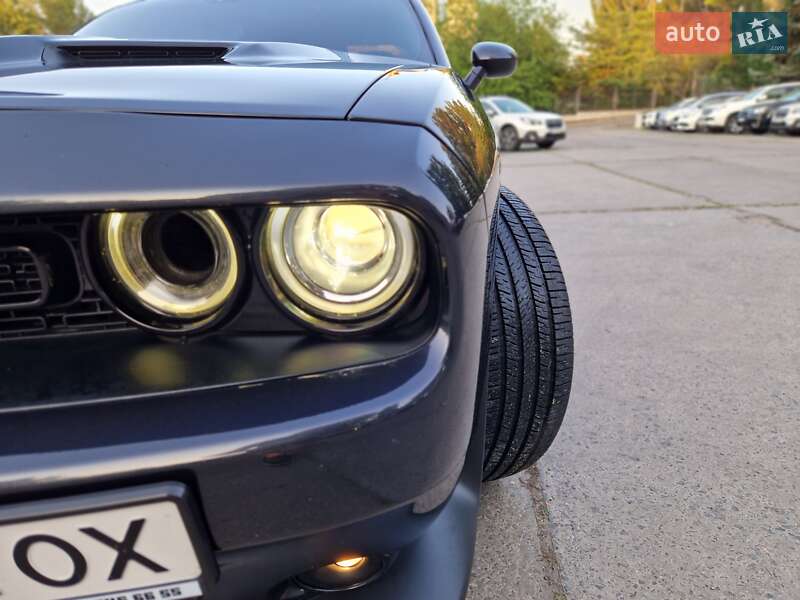 Купе Dodge Challenger 2017 в Днепре