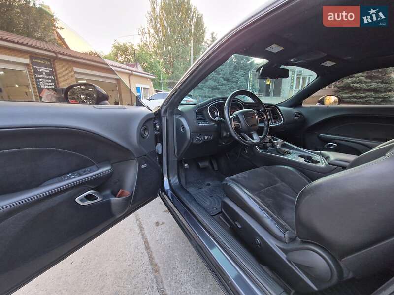 Купе Dodge Challenger 2017 в Днепре