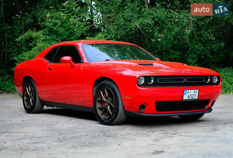 Купе Dodge Challenger 2016 в Киеве