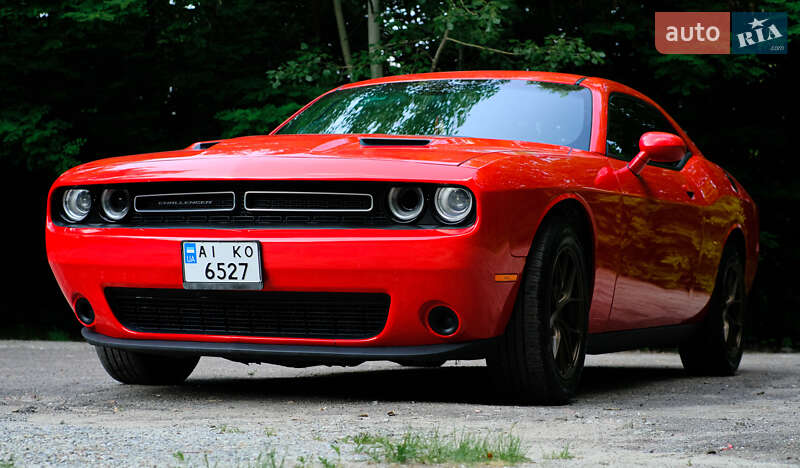Купе Dodge Challenger 2016 в Киеве