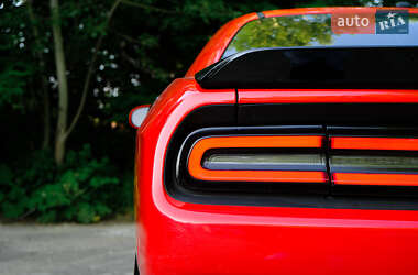 Купе Dodge Challenger 2016 в 