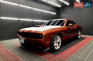 Купе Dodge Challenger 2020 в 