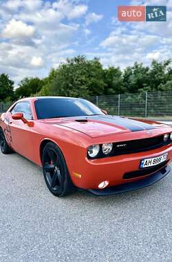 Купе Dodge Challenger 2008 в Подгородном