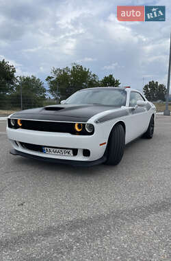 Купе Dodge Challenger 2016 в Дніпрі