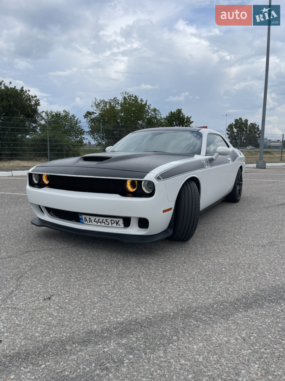 2016 Dodge Challenger - мініатюра 16